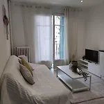 Nice Ville: Cosy White